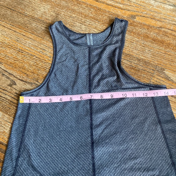 Lululemon gray tank - Picture 4 of 5
